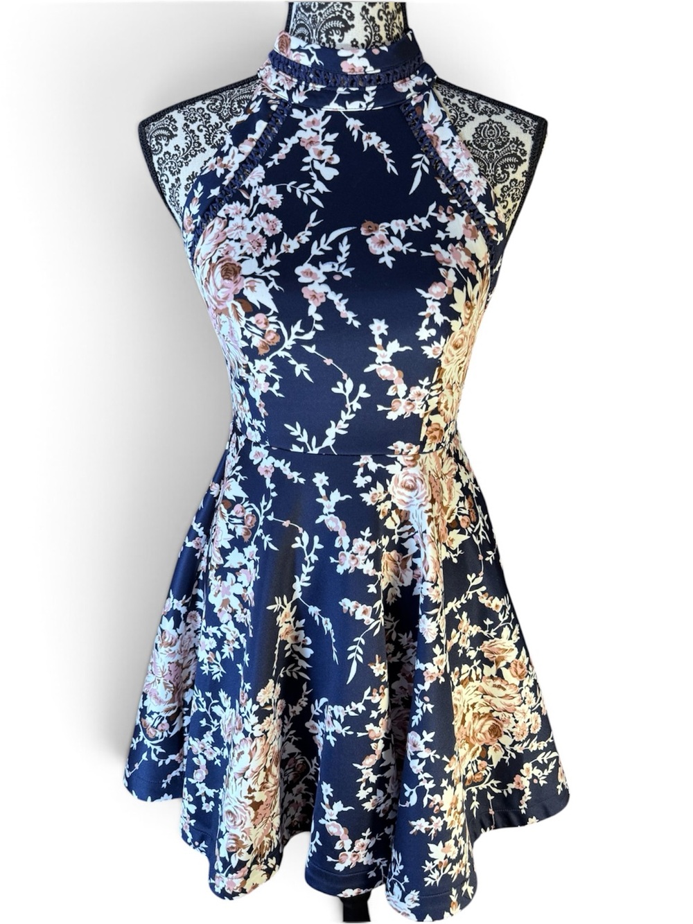 B. Darlin Floral Halter Fit & Flare Dress in Navy and Blush size 3/4